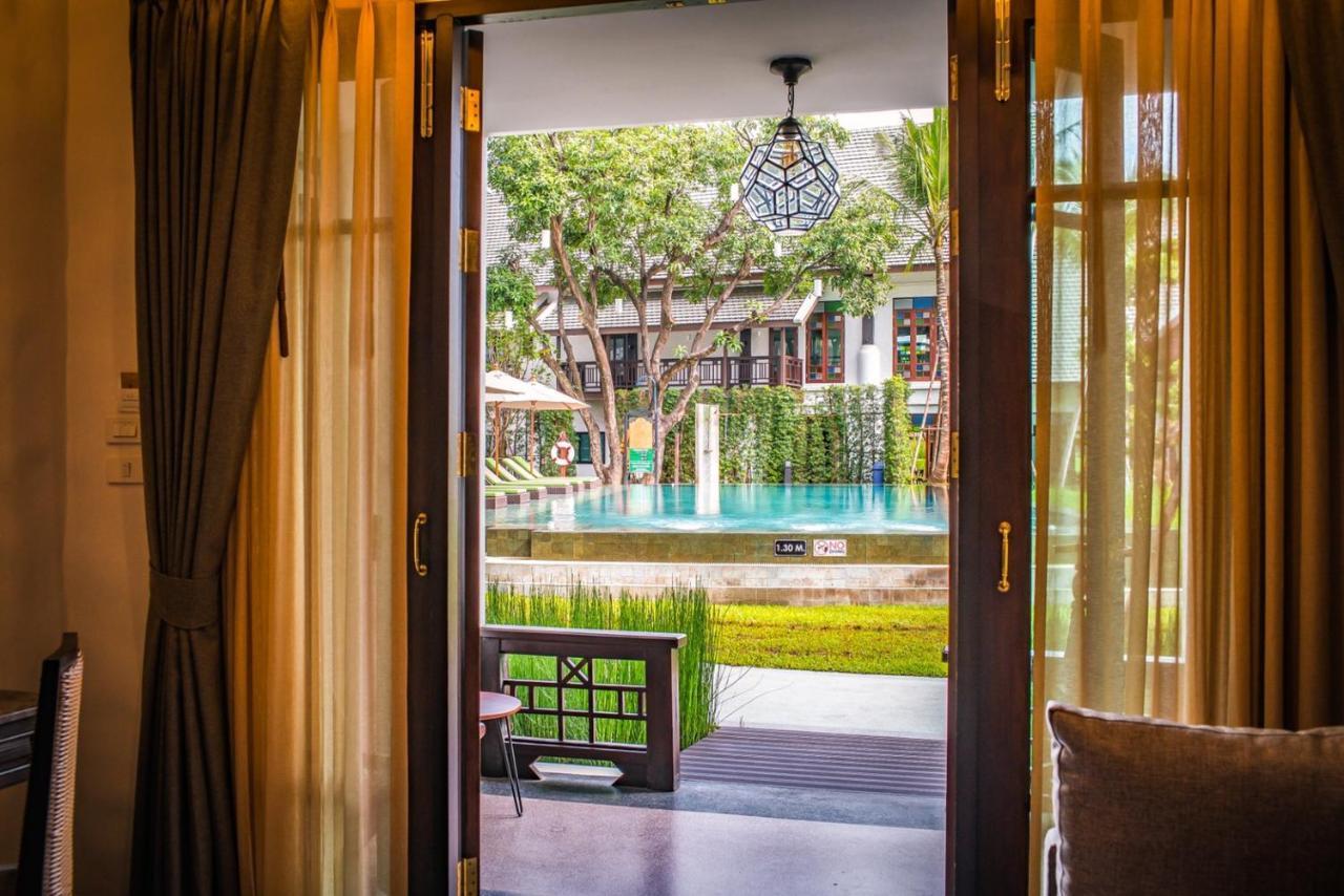 โรงแรมสมายล์ ล้านนา 5*